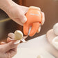 🧲 Gadget de cuisine pince crabe 2-en-1 épluche ail gingembre aimant réfrigérateur 🧄