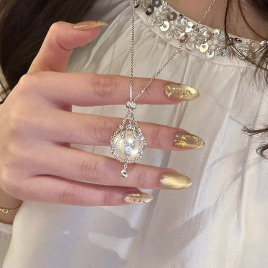 ✨ Collier pendentif attrape-rêves en cristal scintillant