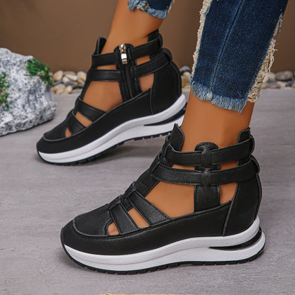 2026 – Sandales compensées neuves, confortables et légères, avec fermeture éclair latérale.